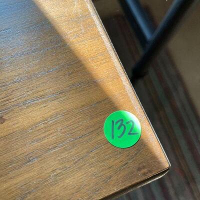 L132: Dressing Table