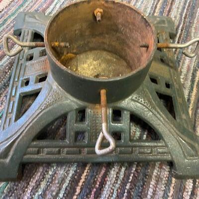 L137: Cast Iron Christmas Tree Stand