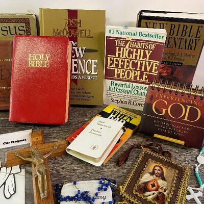 L138: Lot of Bibles, Books and More