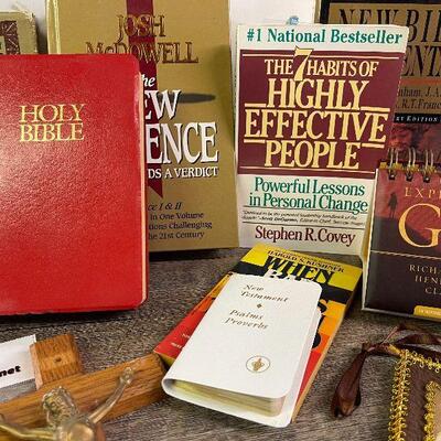 L138: Lot of Bibles, Books and More