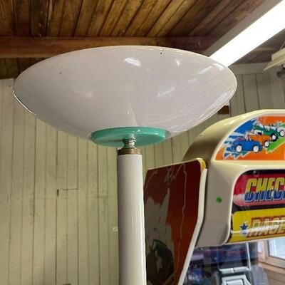 L139: Two Standing Lamps