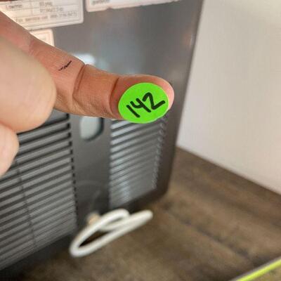 L142: EdgeStar portable ice maker