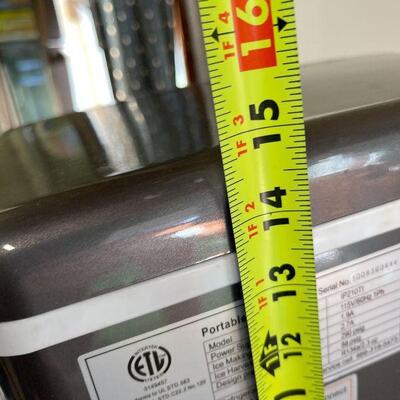 L142: EdgeStar portable ice maker