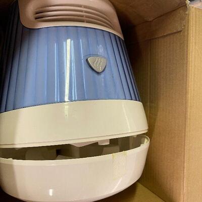 L143: Vicks Humidifier and Conaire Hair Dryer