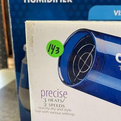 L143: Vicks Humidifier and Conaire Hair Dryer