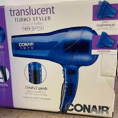 L143: Vicks Humidifier and Conaire Hair Dryer