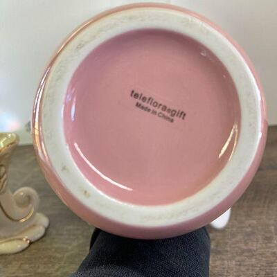 L147: Collection of Vases