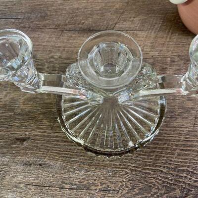 L147: Collection of Vases