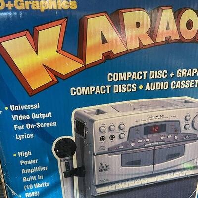 L148: The Singing Machine Karaoke