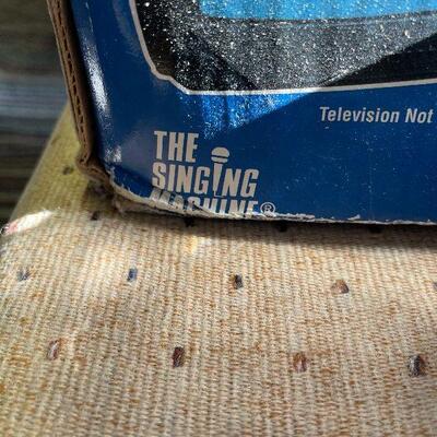 L148: The Singing Machine Karaoke