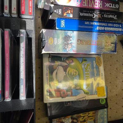 L150: Collection of Media-CDs, tapes