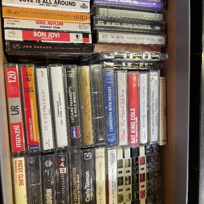 L150: Collection of Media-CDs, tapes