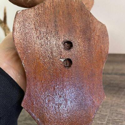 L153: Deer Decor