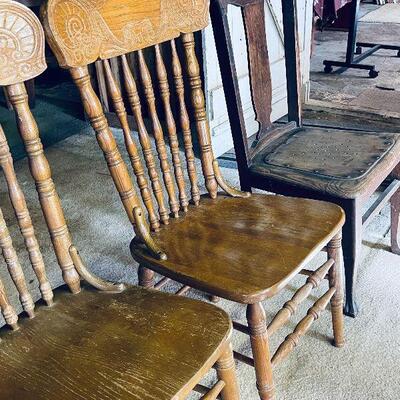 L157: Three Chairs