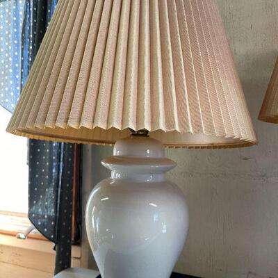 L159: Pair of Lamps