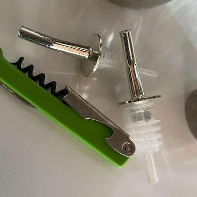 L163: Cocktail Shaker and More