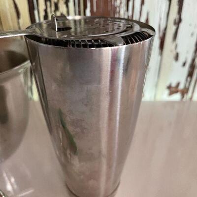 L163: Cocktail Shaker and More
