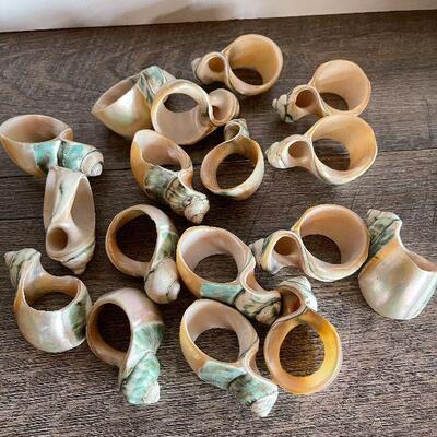 L172: Real Shell Napkin Rings