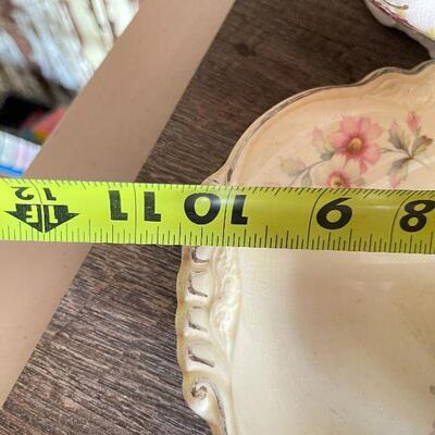 L173: Collection of vintage Porcelain and China