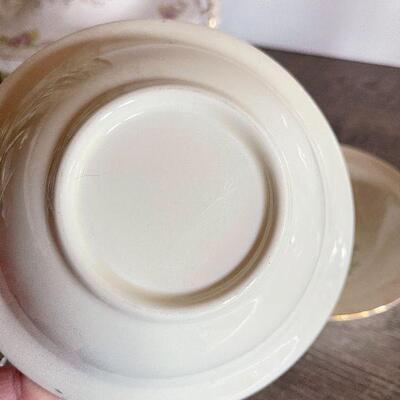 L173: Collection of vintage Porcelain and China