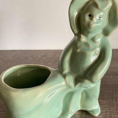 L173: Collection of vintage Porcelain and China
