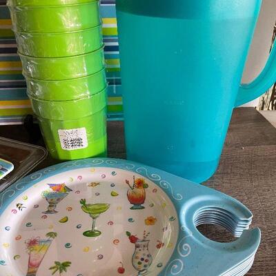 L174: Collection of Summer Outdoor Dinnerware