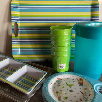 L174: Collection of Summer Outdoor Dinnerware