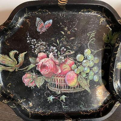 L175: Two Vintage Metal Trays
