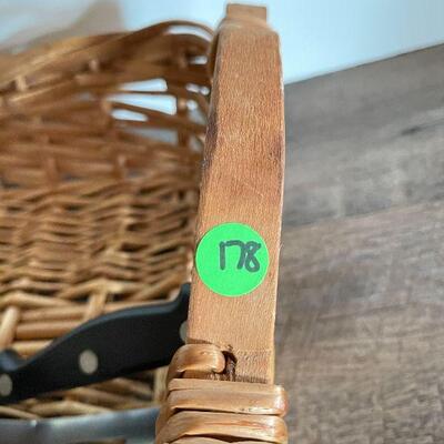 L178: Grill Utensils in Basket
