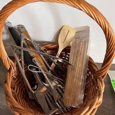 L181: Basket of Serving and Grilling Utensils