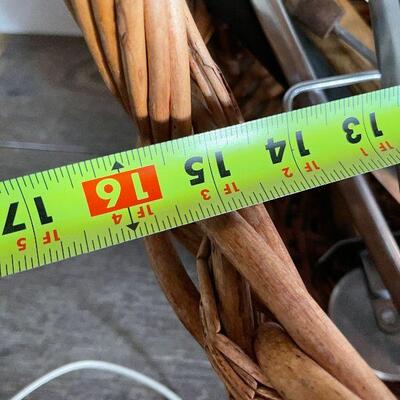 L181: Basket of Serving and Grilling Utensils