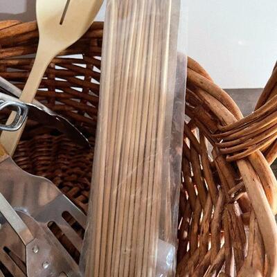 L181: Basket of Serving and Grilling Utensils