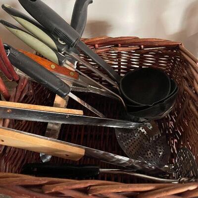 L182: Basket of Utensils and Rooster