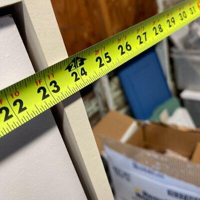 L185: White Storage Cabinet