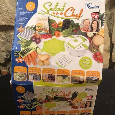 #194 New opened Box Salad Chef 