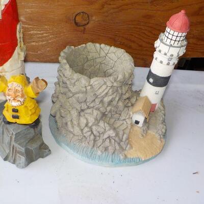 4 Light House decor.