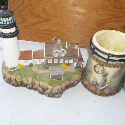 4 Light House decor.