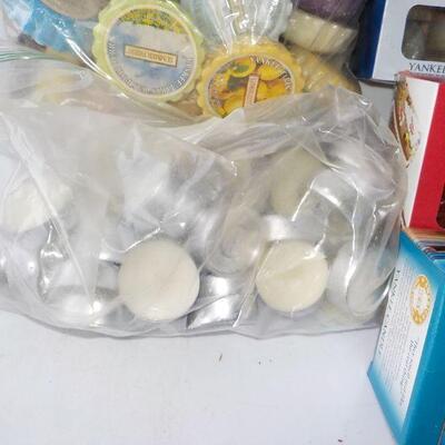 30 plus Yankee Candle tea lights.