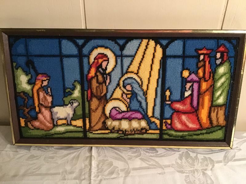 LR355 Needlepoint Nativity scene