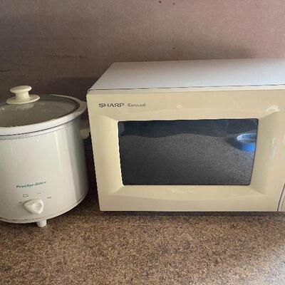187: Sharp Carousel Microwave and Crock Pot