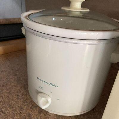 187: Sharp Carousel Microwave and Crock Pot