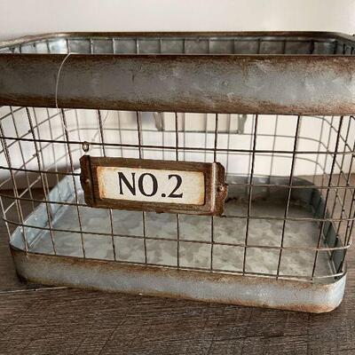 200: Kitchen decor