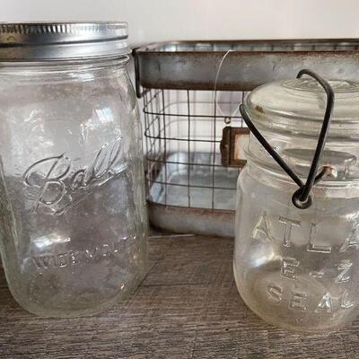 200: Kitchen decor