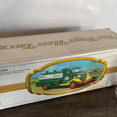 207: Hess Truck and Two collector Glasses