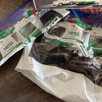 210: One Hess Truck with Two Hess Bags