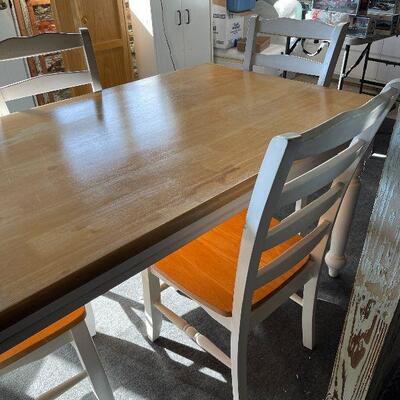 215: White and Oak Top Farm Table and Chairs