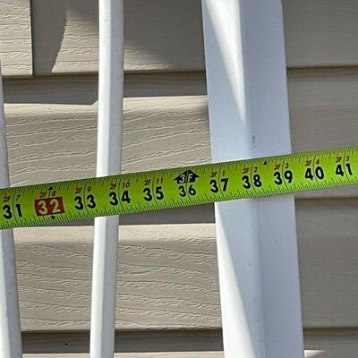222: White Pastic Garden Arch