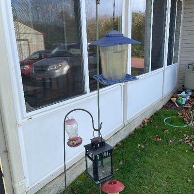 227: Lot of Outdoor Decor