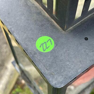 227: Lot of Outdoor Decor