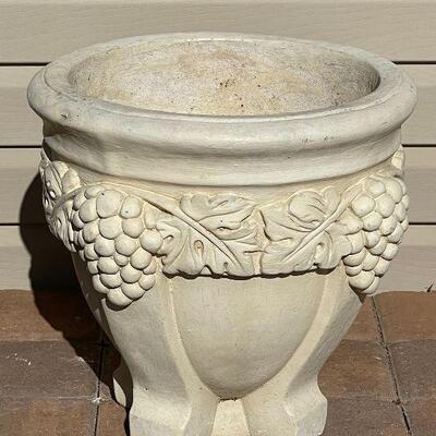 229: Heavy Outdoor Planter